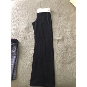 Victoria’s Secret yoga pants